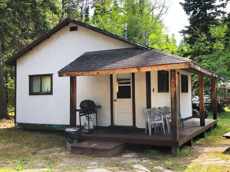 Cabin 4 T & D Amisk Camp, Amisk Lake Fishing , Saskatchewan, Canada